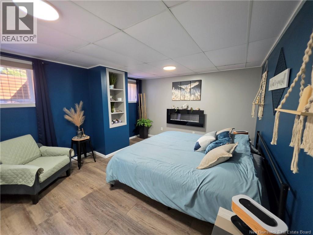 12 Caron Road - 40