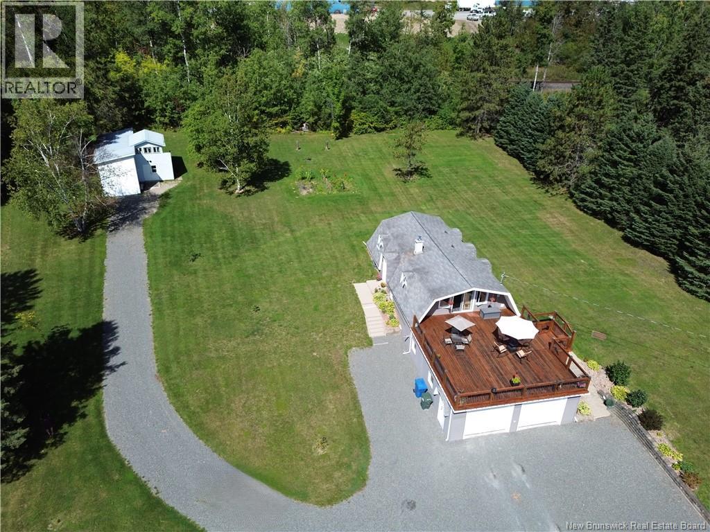 12 Caron Road - 44