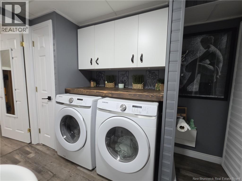 12 Caron Road - 39