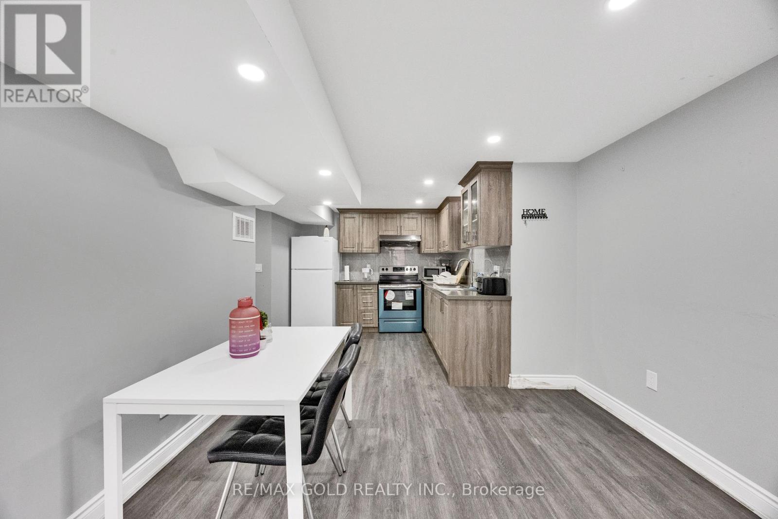 3 MARBLESEED CRESCENT - 37