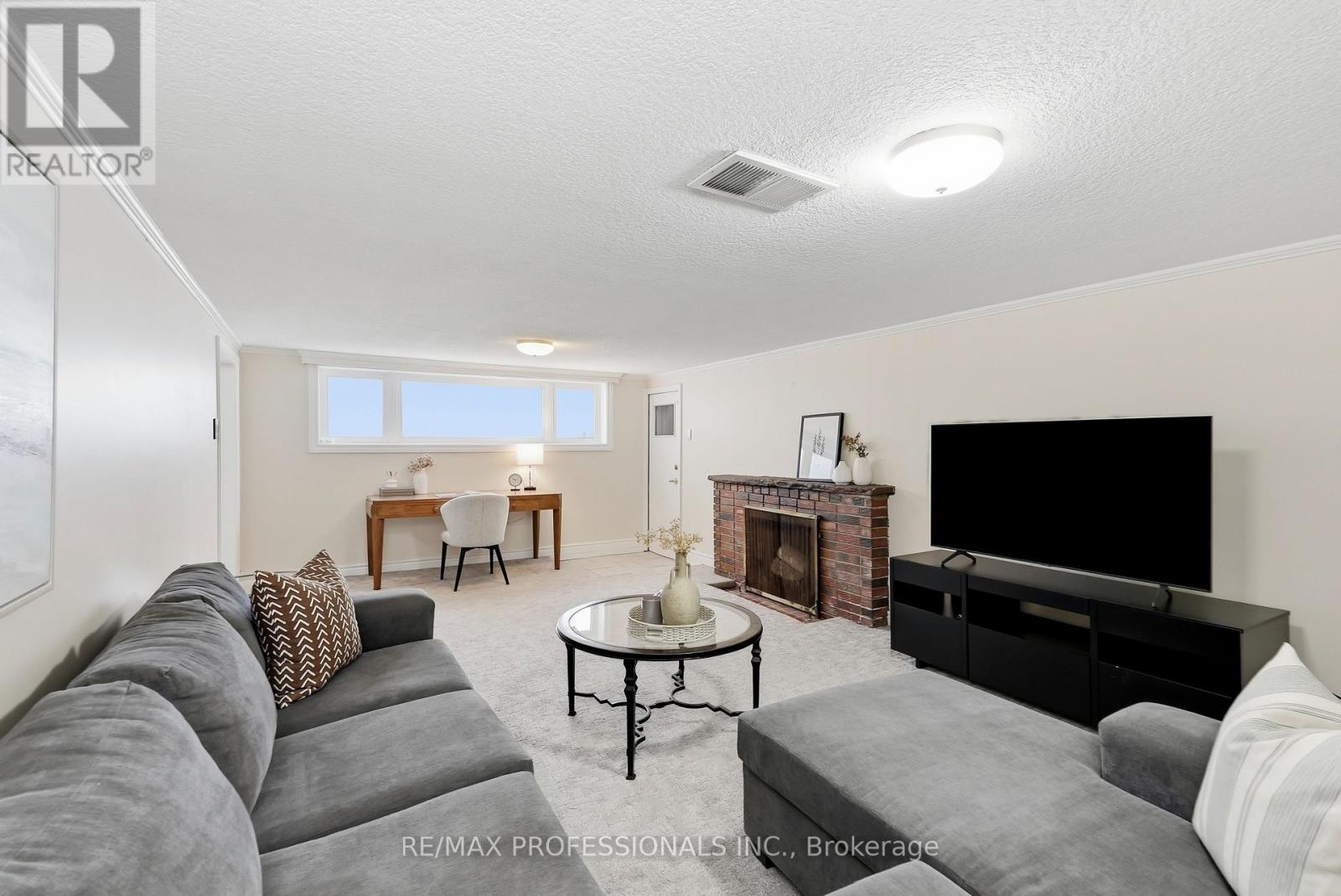 38 BALLACAINE DRIVE - Image 30