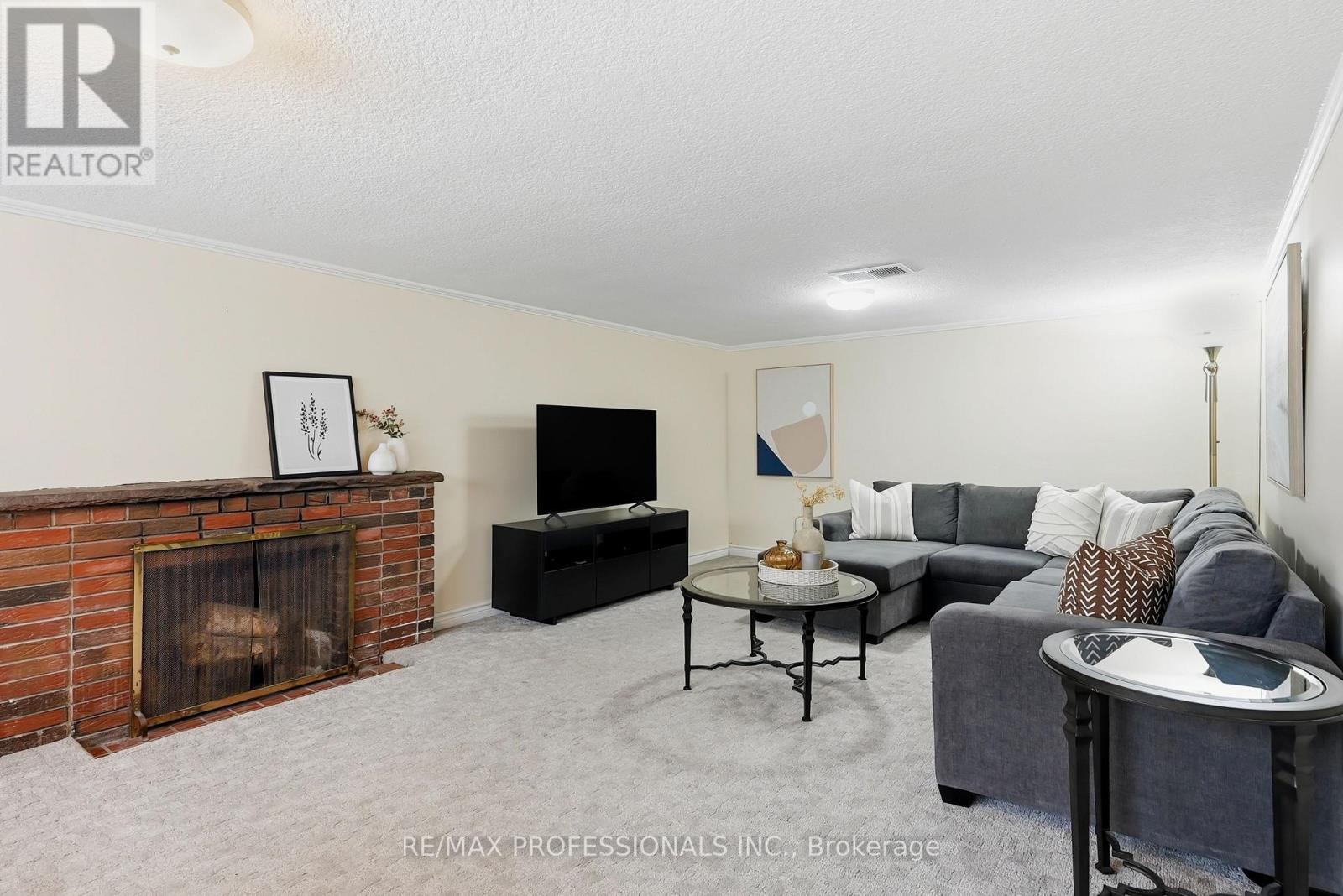 38 BALLACAINE DRIVE - Image 31