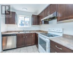 129 Sydenham Wells Square, Barrie, ON L4M6T3 Photo 17