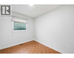 Kitchen - 1211 Maitland Drive Ne, Calgary, AB T2A5K2 Photo 11