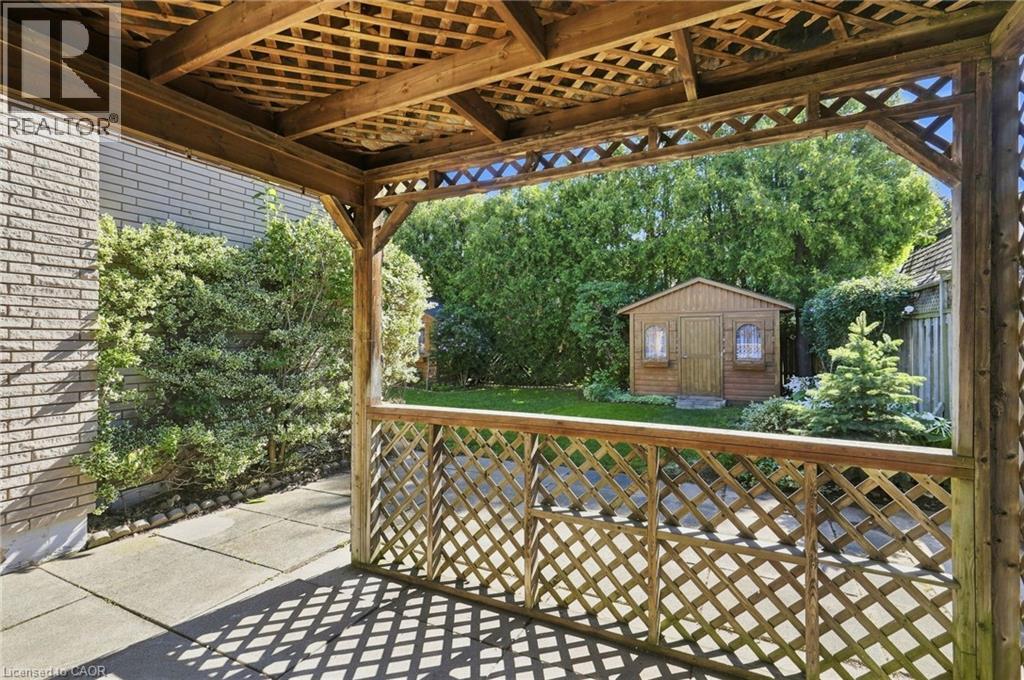 14 GREEN FOREST Drive - 43