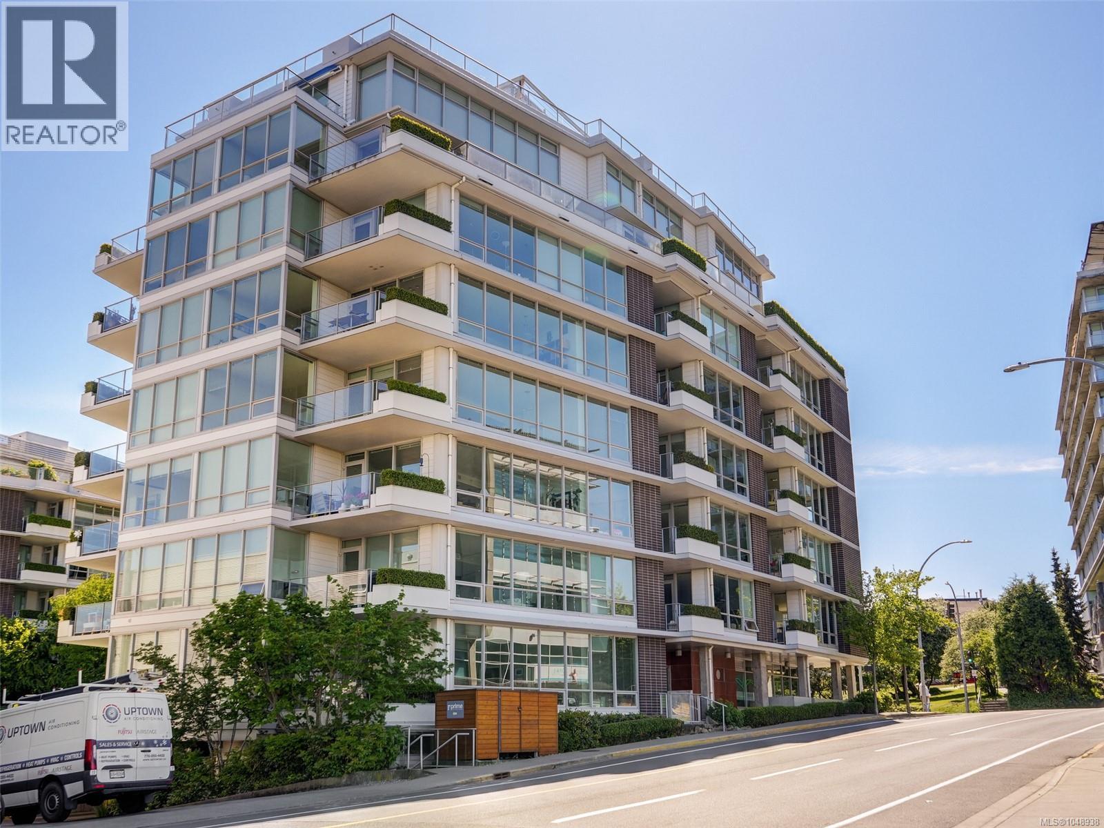 #105, 399 Tyee Road, Victoria