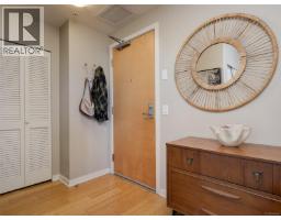 105 399 Tyee Rd, Victoria, BC V9A0A8 Photo 19