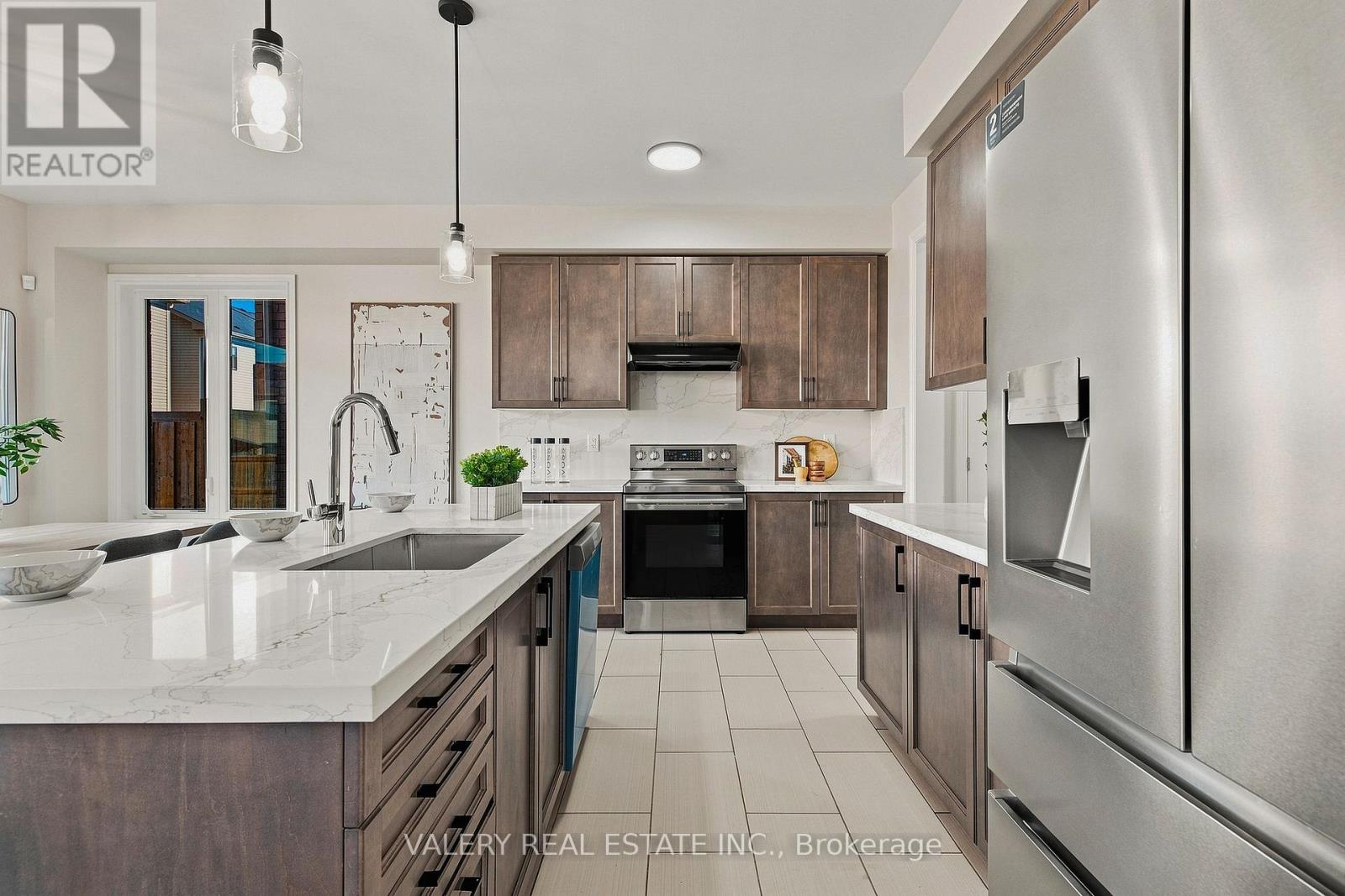 32 MONTROSE AVENUE - Image 16