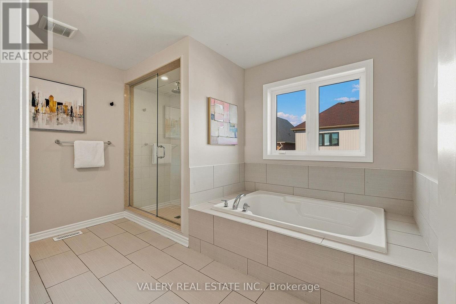 32 MONTROSE AVENUE - Image 36