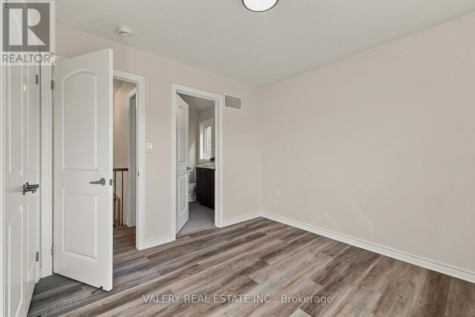 32 MONTROSE AVENUE - Image 42