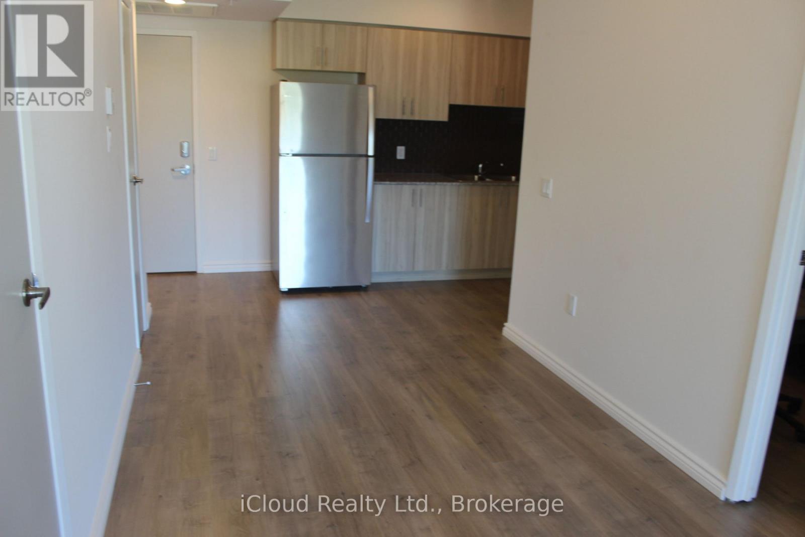 B312 - 275 LARCH STREET, Waterloo — photo 6