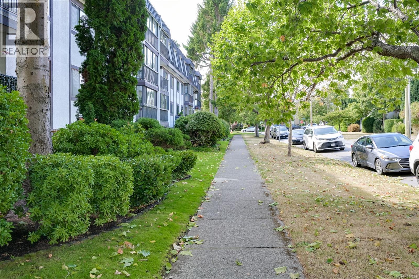 #210 1101 Hilda St - Image 35