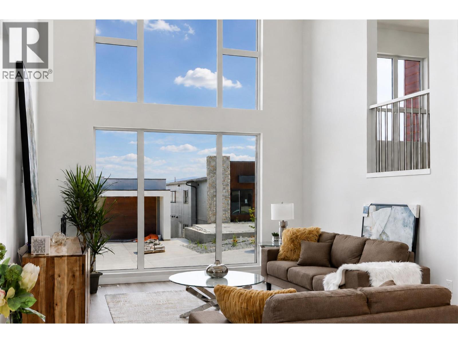  3754 Davidson Court, West Kelowna