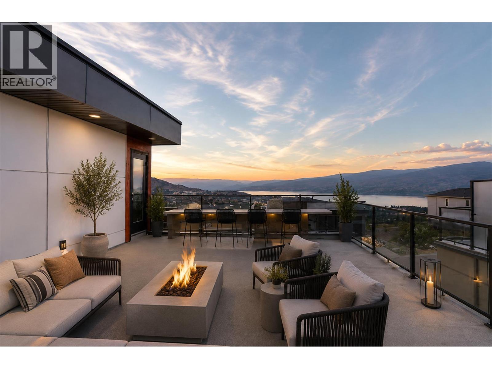  3754 Davidson Court, West Kelowna