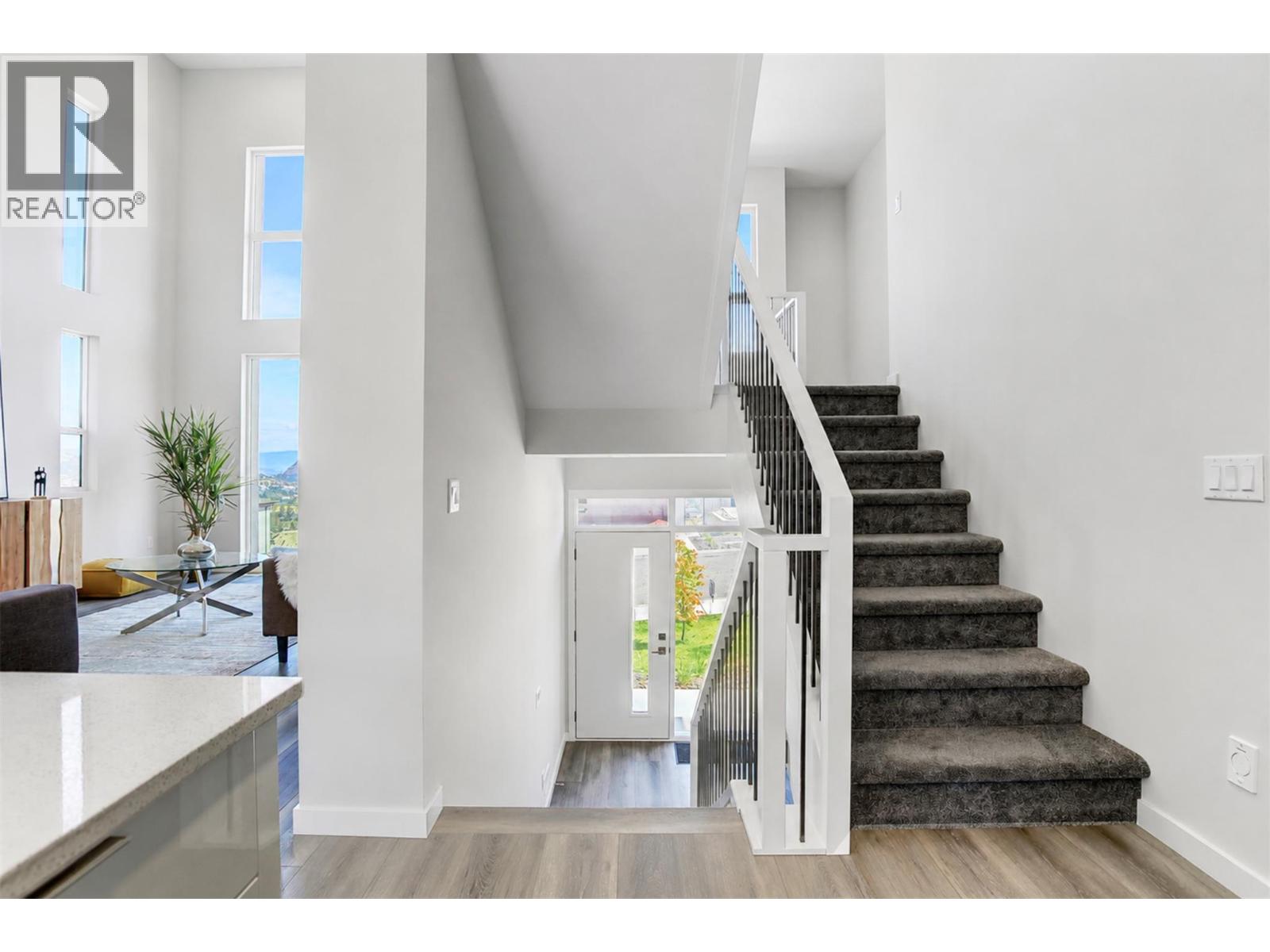  3754 Davidson Court, West Kelowna