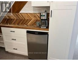 Lower - 208 Carlton Street, Toronto, ON M5A2L1 Photo 6