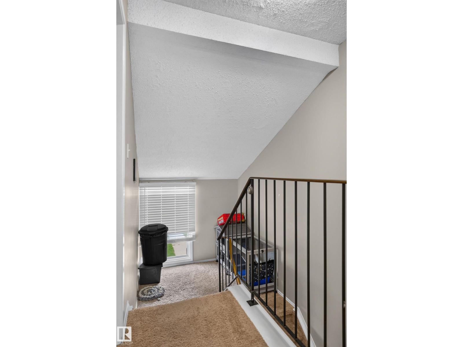 18319 93 AV NW - 16