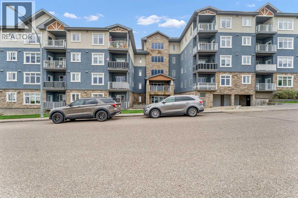 #317 19 Terrace View NE - 3