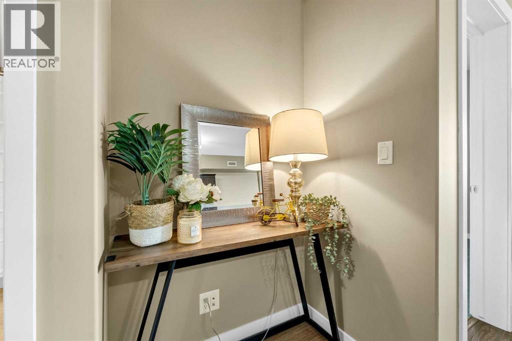 #317 19 Terrace View NE - 8