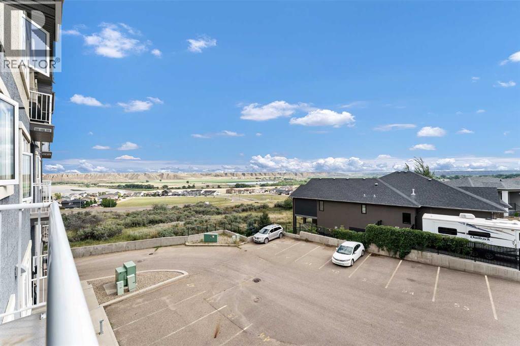 #317 19 Terrace View NE - 32