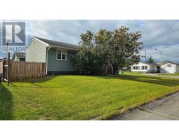 802 Spruce Street thumbnail 3
