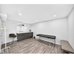 4216 47 St Nw, Edmonton, AB T6L6J5 Photo 46