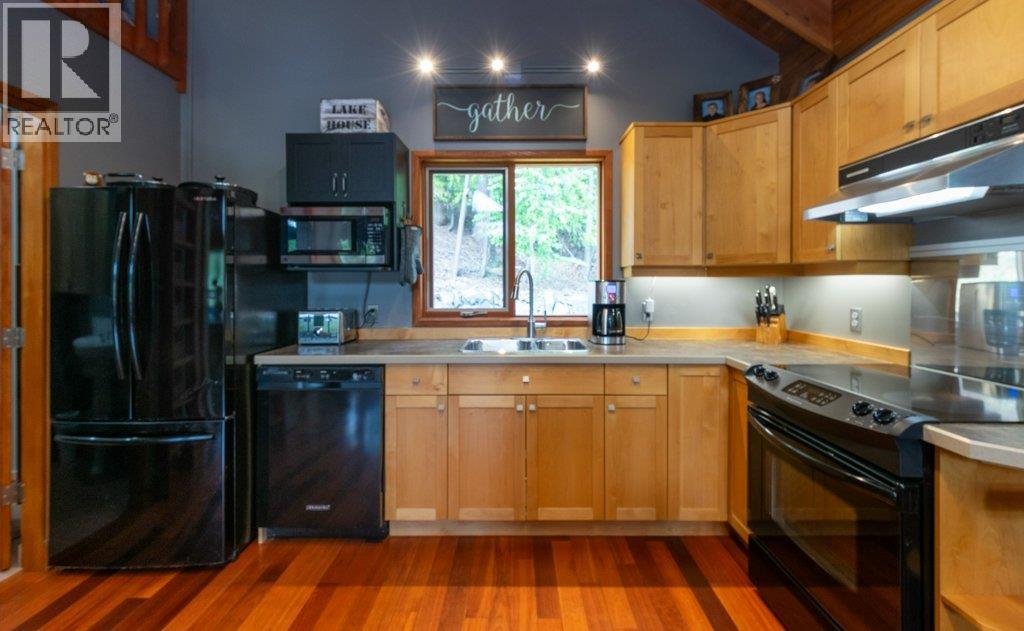 #47 4498 Squilax-Anglemont Road - 15