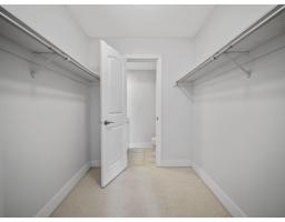 318 1561 Vidal Street, White Rock, BC V4B5A7 Photo 8