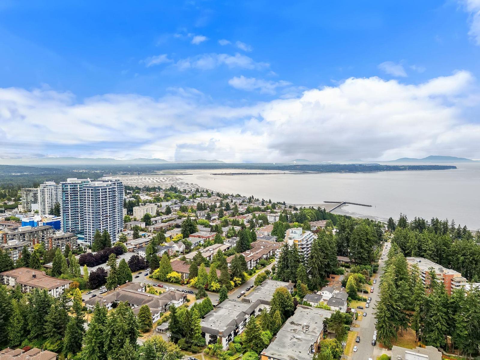 318 1561 VIDAL STREET, White Rock