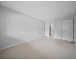318 1561 Vidal Street, White Rock, BC V4B5A7 Photo 7