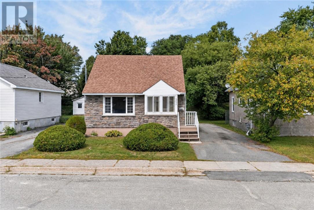 552 Pine Street - 2