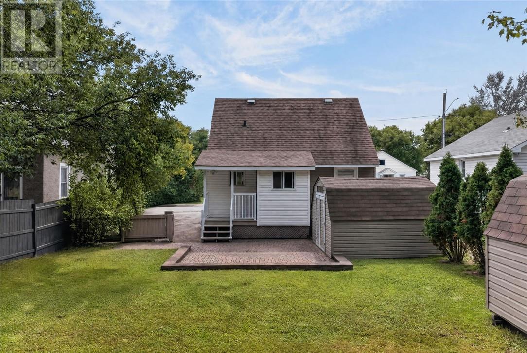 552 Pine Street - 31