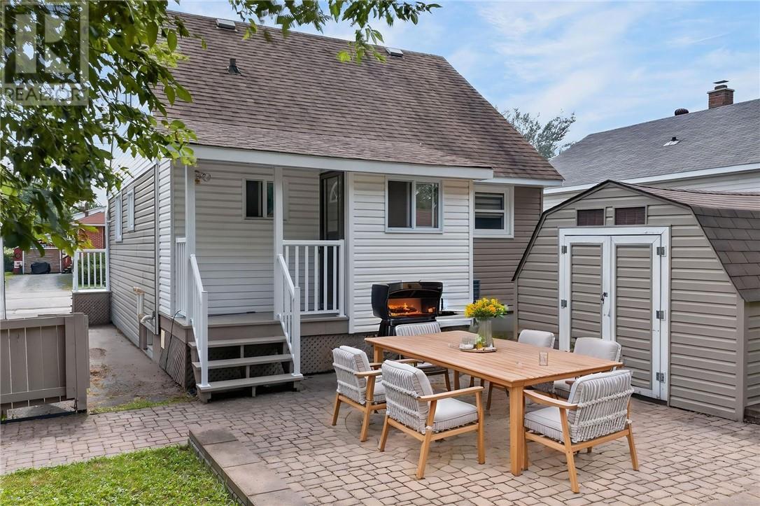 552 Pine Street - Image 35