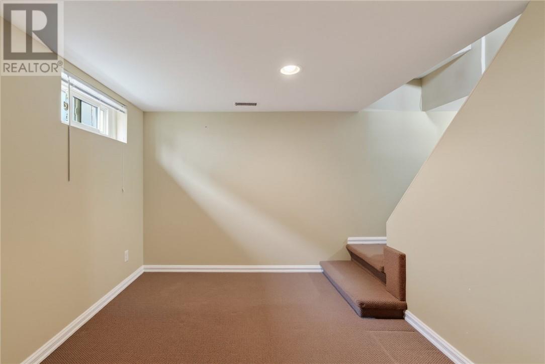 552 Pine Street - 46