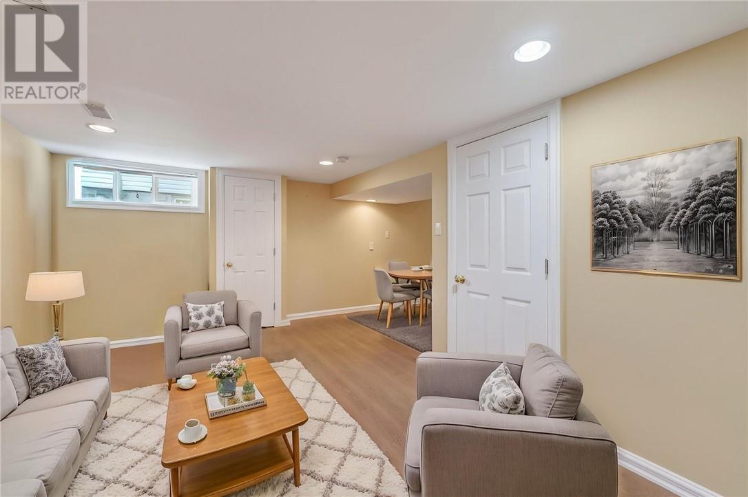 552 Pine Street - Image 55