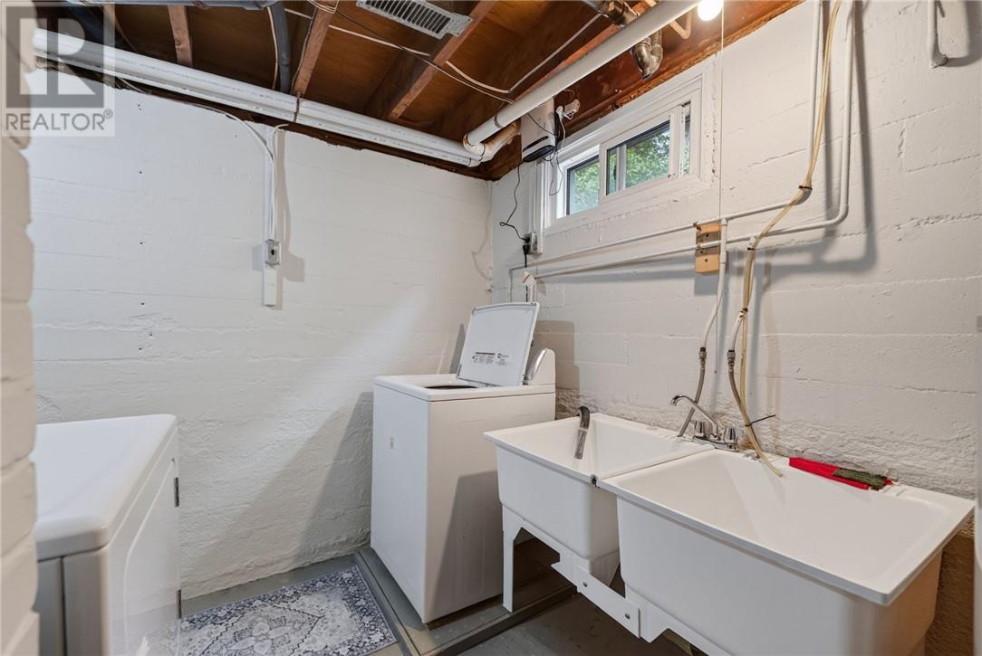 552 Pine Street - 60