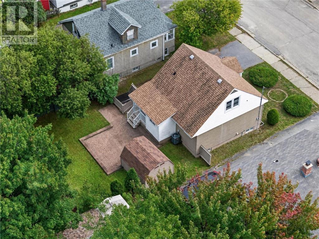 552 Pine Street - 64