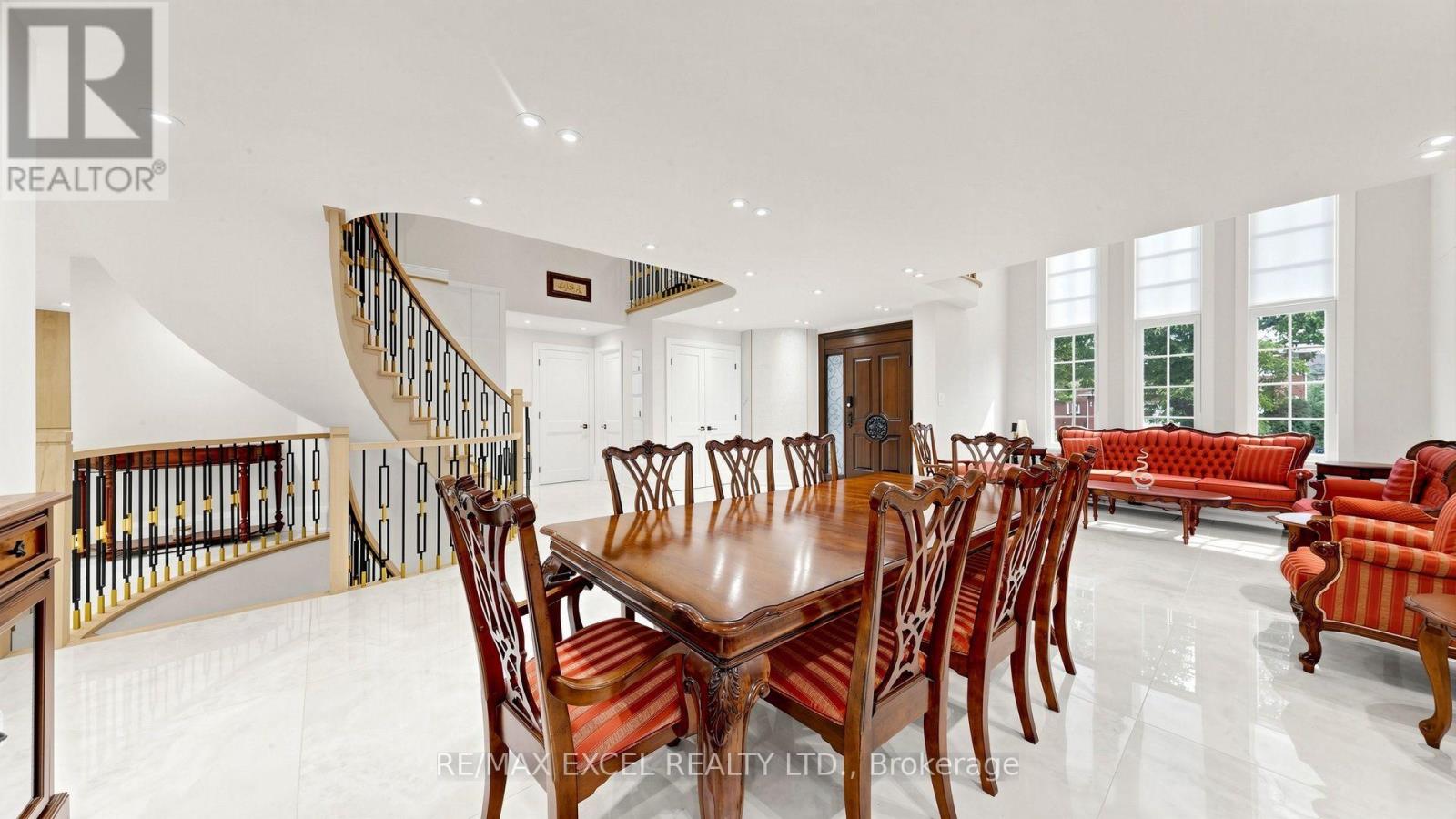2B TRINITY CRESCENT - 10