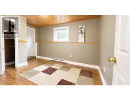 84 Farm Road thumbnail 27