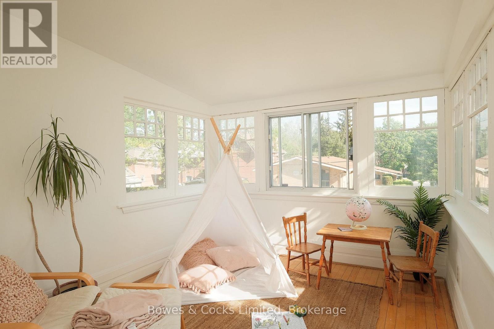 599 GILMOUR STREET - Image 24