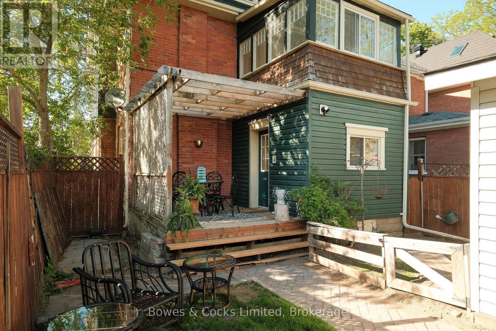 599 GILMOUR STREET - Image 33