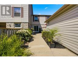 Bedroom 2 - 905 Dalhousie Drive, London South, ON N6K1M8 Photo 7