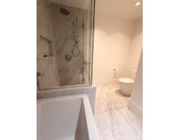 1105 1500 Martin Street, White Rock, BC V4B0C2 Photo 7