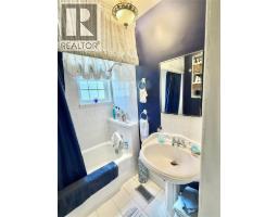 1050 Hillside Avenue, Chase, BC V0E1M0 Photo 20
