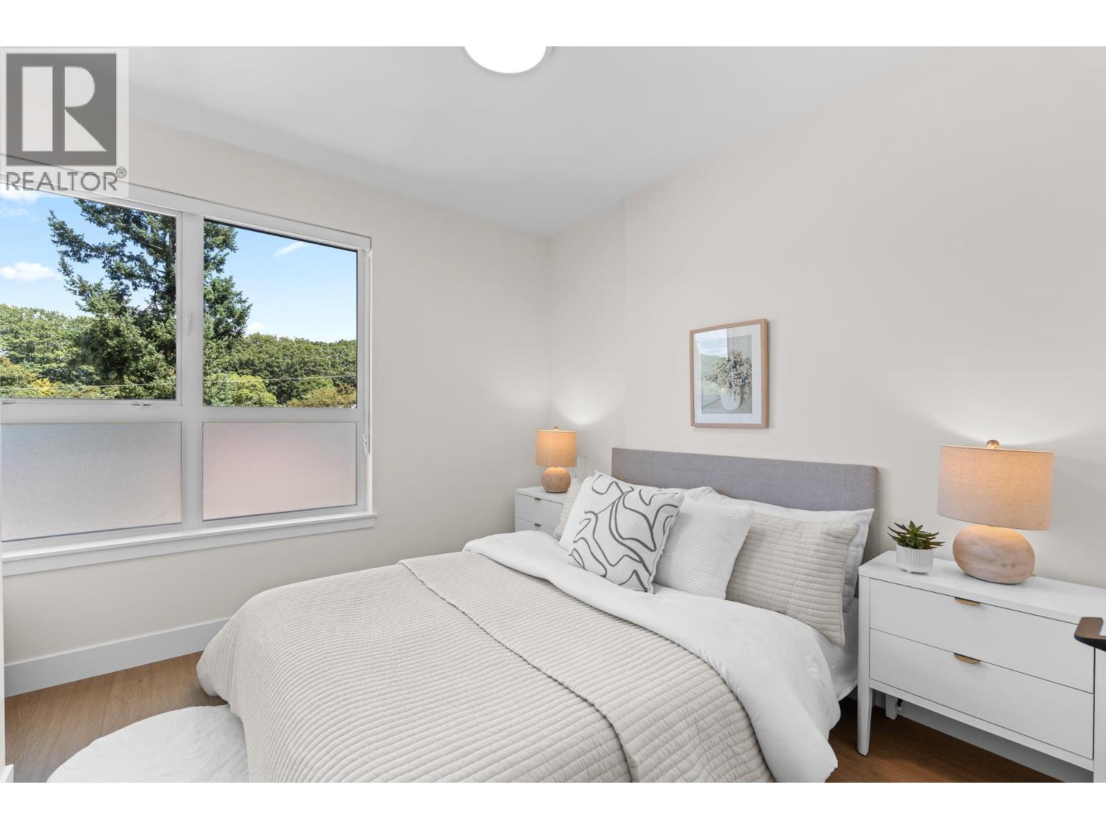 410 2235 E BROADWAY, Vancouver - Image 1