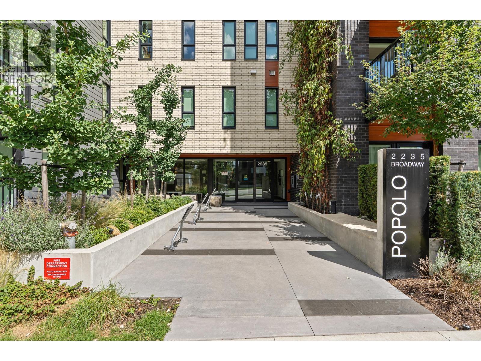 410 2235 E BROADWAY, Vancouver - Image 1