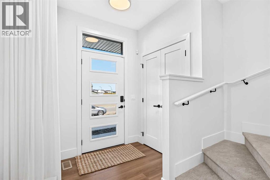 266 Greystone Boulevard, Greystone, Cochrane photo 2
