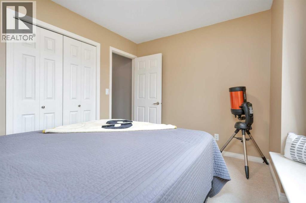 Listing photo – 8 Hansen Close, Sylvan Lake