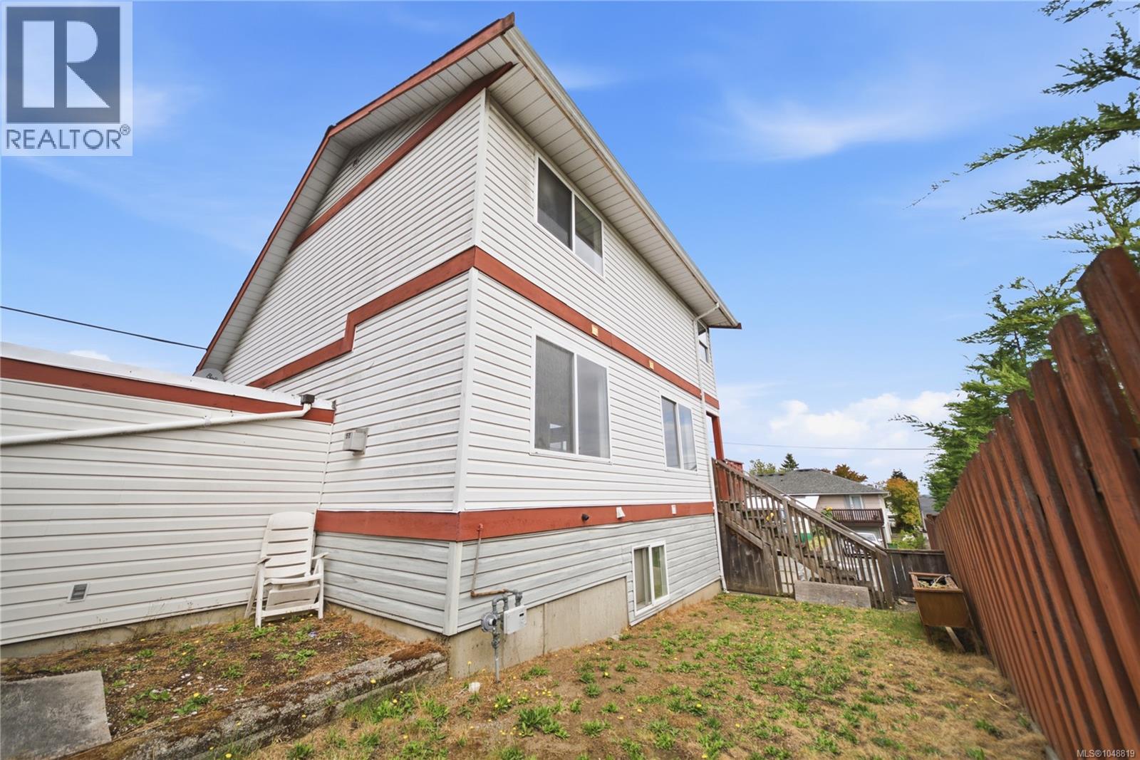 9815 Cedar St - 46