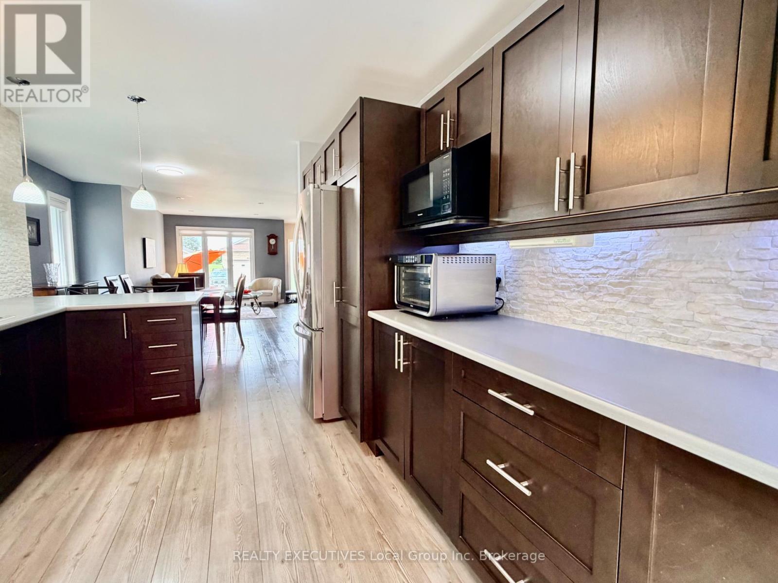 30 OSPREY CRESCENT - 12